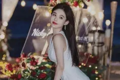 被李荣浩公开质问仅一天单依纯被曝“黑料”吃相难看越扒越有