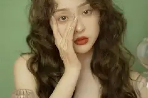 娱乐圈大瓜连爆！黄子韬生子风波未平又道歉张颂文低调救人获赞
