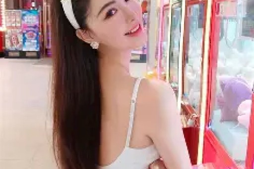 结婚几十年零绯闻看清何冰妻子是谁后才懂他为何不敢乱来
